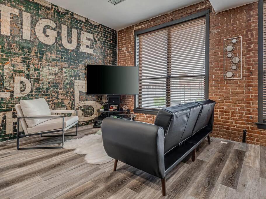 Deluxe Studio In Historic Downtown Building! Bartlesville Exterior photo