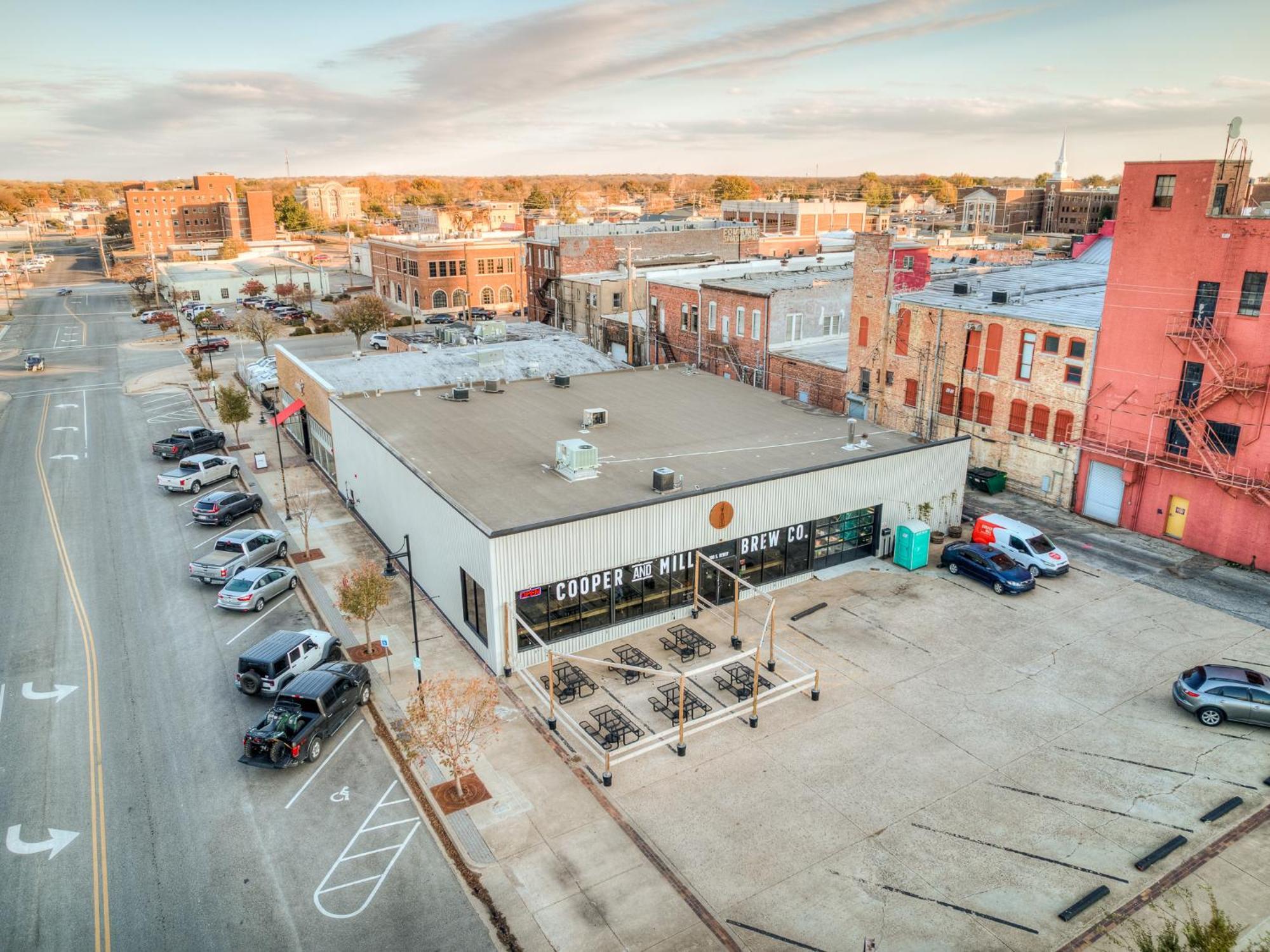 Deluxe Studio In Historic Downtown Building! Bartlesville Exterior photo